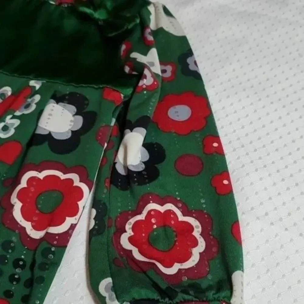 Toddler girl green holiday Christmas Floral silky Satin material dress size 6/9